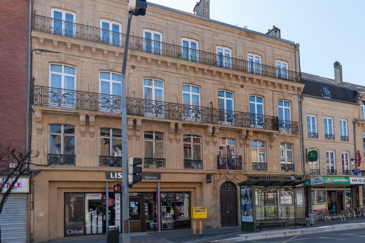 Suite Eugenie Charleville-Mezieres Bagian luar foto